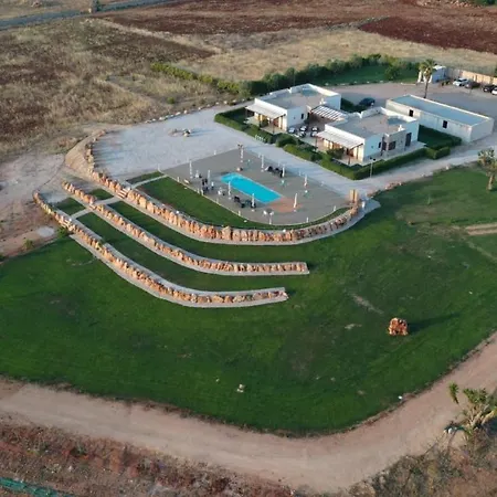 Il Giardino Dei Tramonti 4*